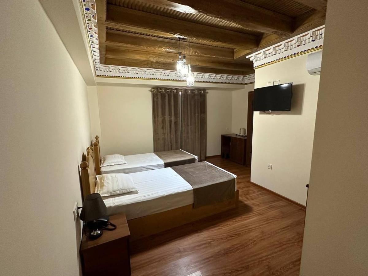 Antique Hotel Imran Bucara Exterior foto